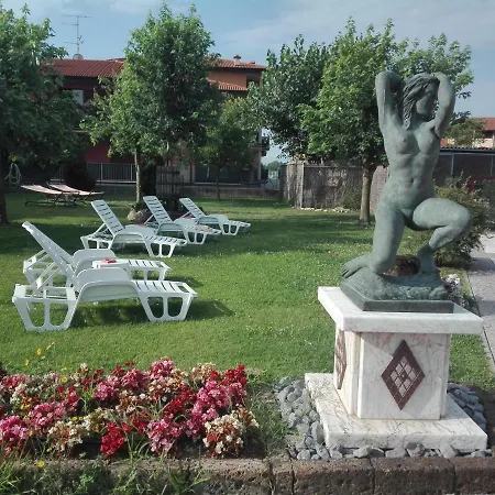 Raggio Di Sole Oda ve Kahvaltı Sirmione